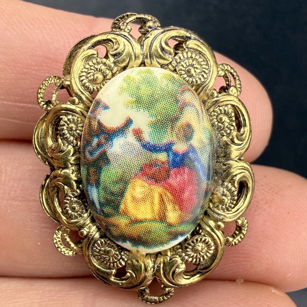 Vintage Western Germany Brooch Courting Couple Porcelain Gold Tone Filigree